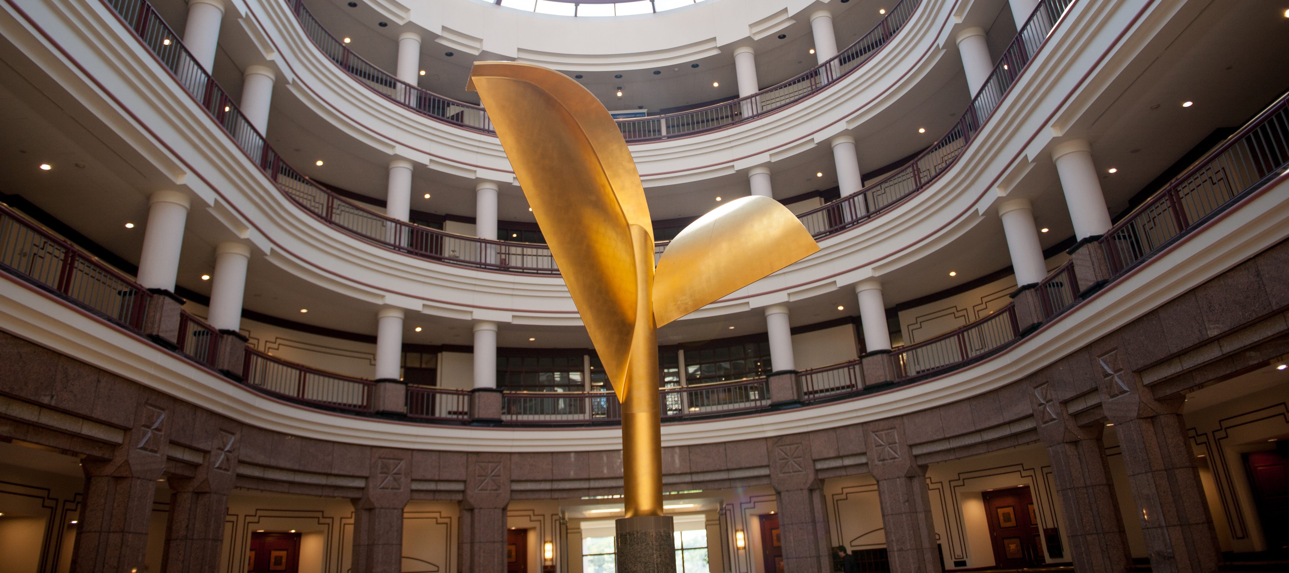 Photo of inside of State Capital Building in Hartford