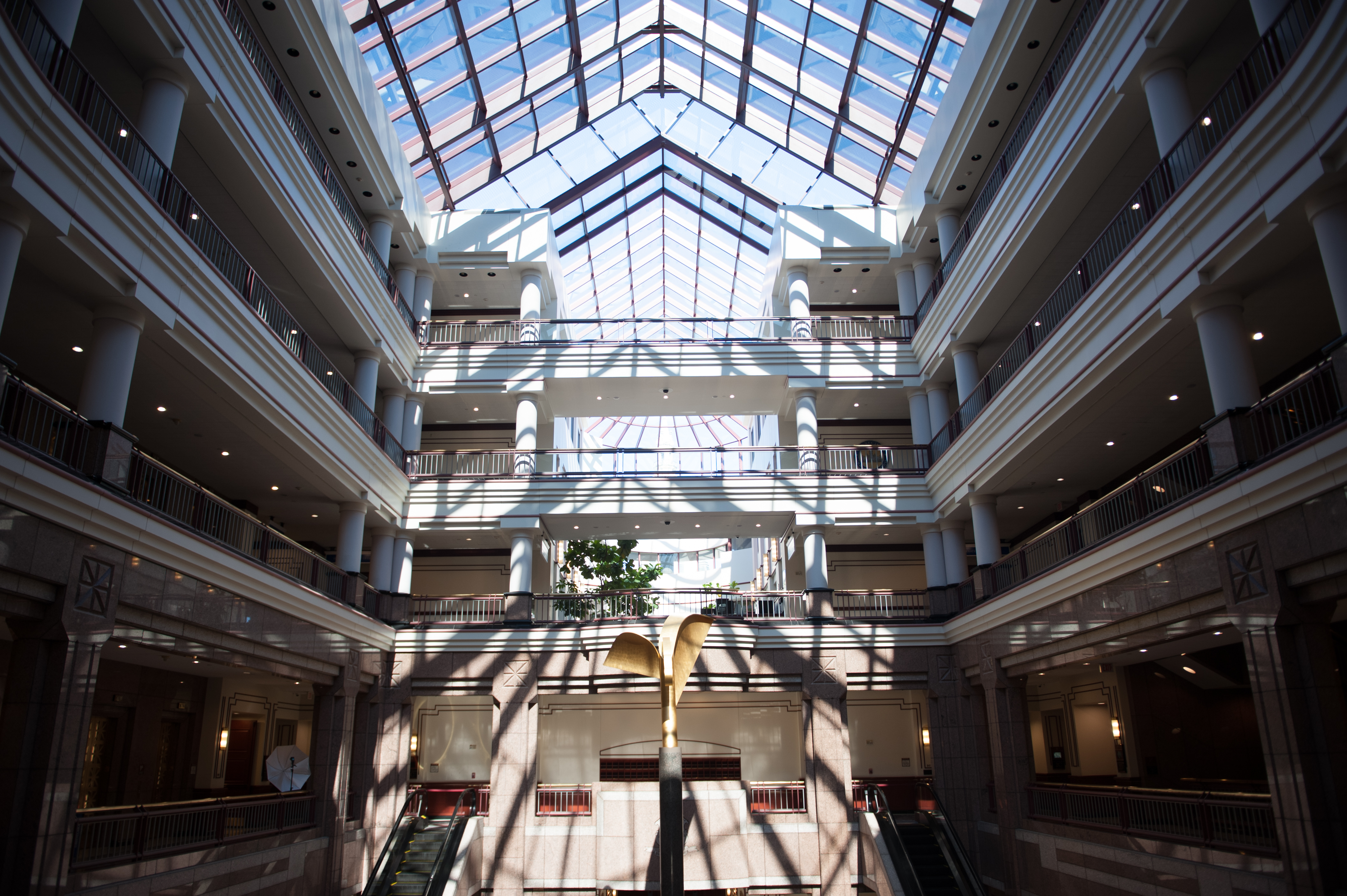 Photo of inside of State Capital Building in Hartford